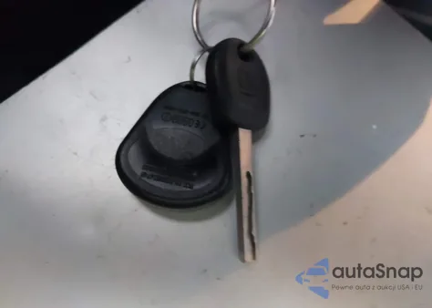 2019 Chevrolet Express 2500 Work Van z USA, uszkodzony, nr VIN 1GCWGAFP9K1217303